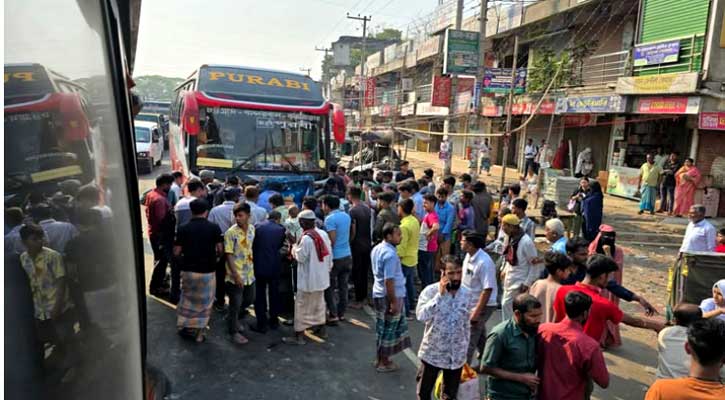 বাসচাপায় ভাই-বোনসহ প্রাণ গেল ৩ জনের