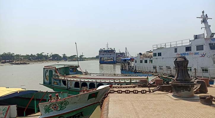 লক্ষ্মীপুর-ভোলা-বরিশাল রুটে নৌযান চলাচল বন্ধ