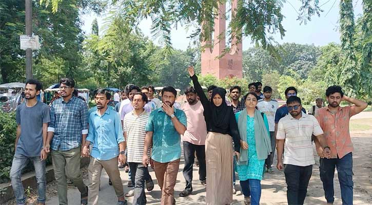 বিচারবহির্ভূত হত্যাকাণ্ডের প্রতিবাদে বিক্ষোভ, ৩ দাবি শিক্ষার্থীদের