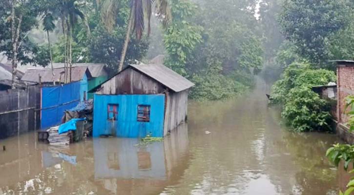 চাঁদপুরে থেমে থেমে বৃষ্টি, বিভিন্নস্থানে জলাবদ্ধতা