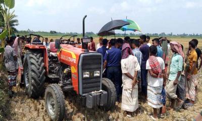 ট্রাক্টরে পিষ্ট হয়ে প্রাণ গেল স্কুলছাত্রের