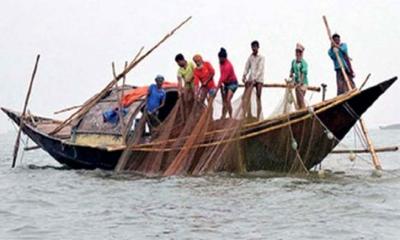 সমুদ্রে মাছ ধরায় ৫৮ দিনের নিষেধাজ্ঞা