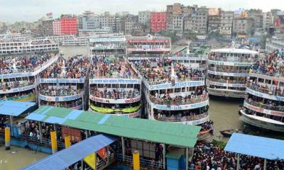 সদরঘাটে মোবাইল কোর্ট, ২ লঞ্চকে জরিমানা