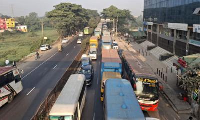 ১৩ কিলোমিটার জুড়ে যানজট, দুর্ভোগ চরমে