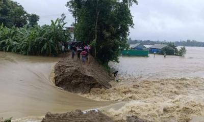 মুহুরী নদীর বাঁধে একাধিক ভাঙন, ২০ গ্রাম প্লাবিত