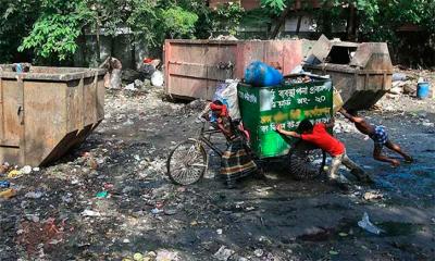 ময়লা-বাণিজ্য নিয়ে এখন তারা মুখোমুখি