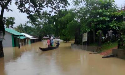 খাগড়াছড়িতে পানিবন্দি বহু মানুষ, আটকা পড়েছেন ২৫০ পর্যটক