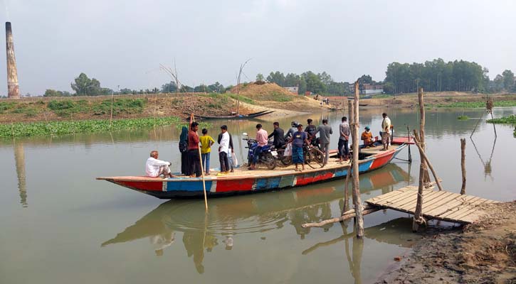 ‘সবাই আশা দেয়, কেউ কথা রাখে না’