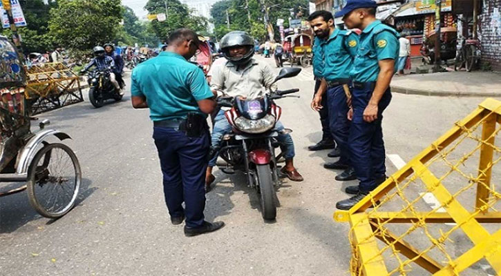 ট্রাফিক আইন অমান্য করায় ২৪৮৫ মামলা