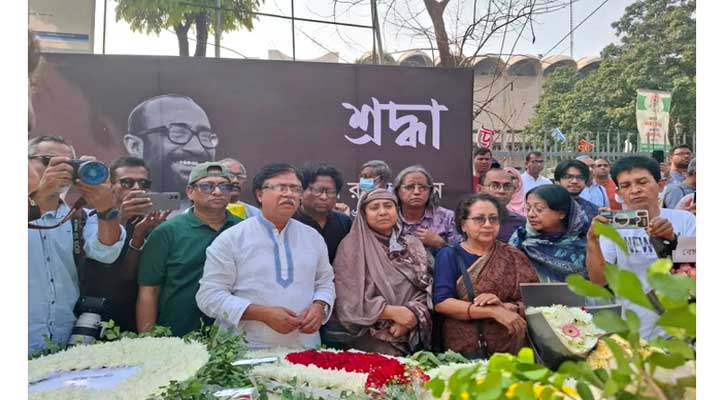 সেই চিরচেনা জায়গায় শেষবারের মতো অঞ্জন এলেন নিথর দেহে