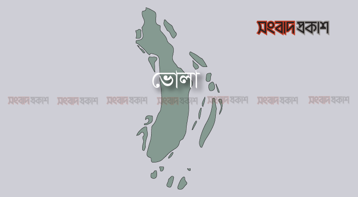 মেঘনা নদীতে ড্রেজার ডুবে চালকসহ নিখোঁজ ৫