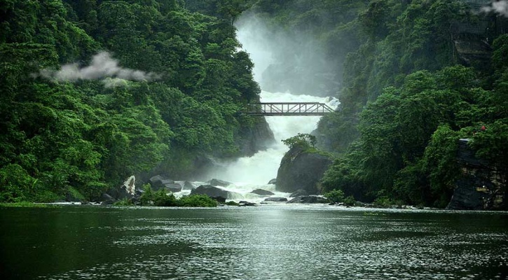 ঐতিহ্যকে জানতে যাবেন যেখানে