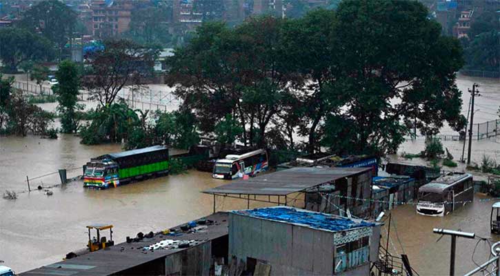 ভারী বৃষ্টিপাত ও বন্যায় ১০১ জনের মৃত্যু