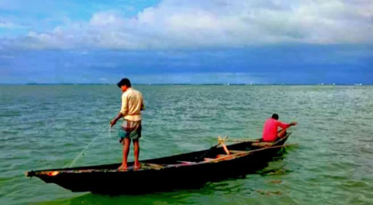 হাওরে মাছ ধরতে গিয়ে বজ্রপাতে জেলের মৃত্যু