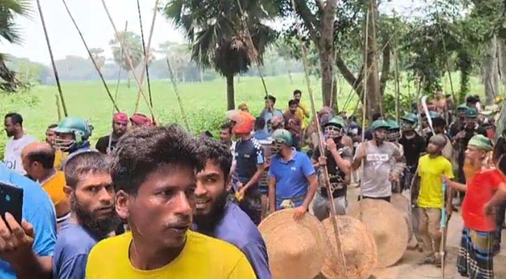 গরুর হাটে ছবি তোলাকে কেন্দ্র করে সংঘর্ষ, আহত ১২