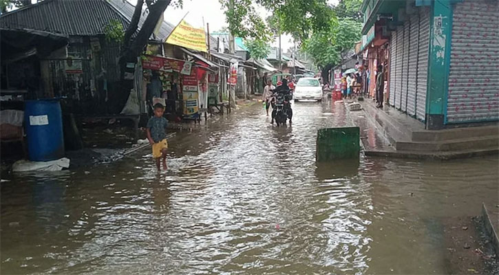 পাহাড়ি ঢলে প্লাবিত ৪২ গ্রাম, দুর্ভোগে মানুষ