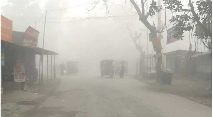 শীতে কাঁপছে নওগাঁ, তাপমাত্রা ৮ দশমিক ৬ ডিগ্রি