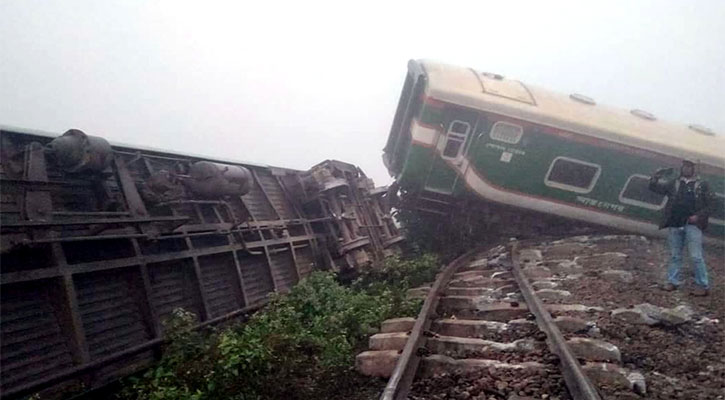 রেললাইন কেটে নাশকতার ঘটনায় গ্রেপ্তার ২