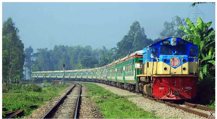 কর্মবিরতিতে যাচ্ছেন রানিং স্টাফরা, সারা দেশে বন্ধ হতে পারে রেল চলাচল