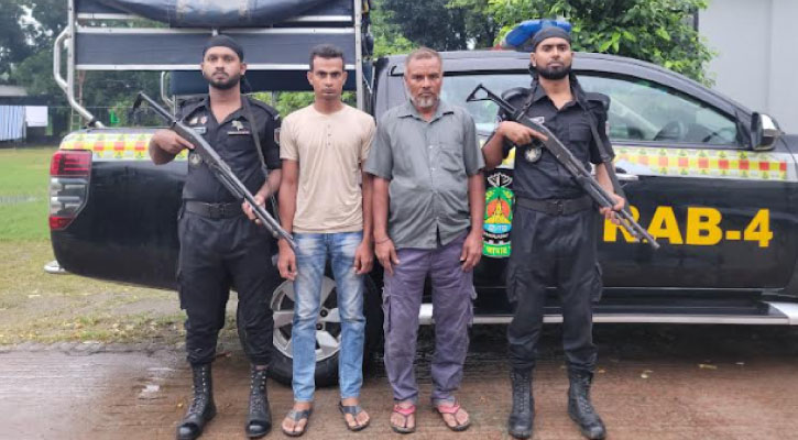 আমের ক্যারেটে মিলল ২৪৭ বোতল ফেনসিডিল, গ্রেপ্তার ২