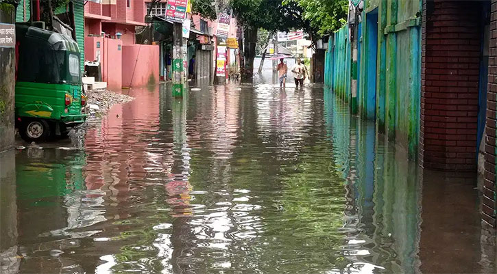 পানিবন্দী ৭ লাখ মানুষ