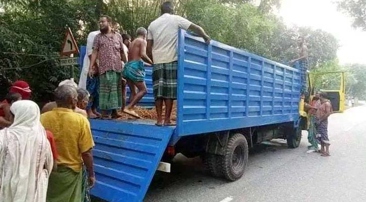 জনতার ধাওয়া খেয়ে ট্রাকসহ গরু রেখে পালাল চোর