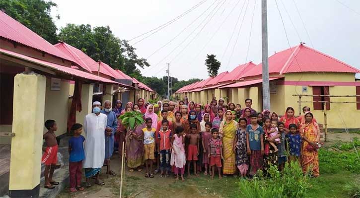 ফরিদপুরের ‘স্বপ্ননগর’ বাসিন্দাদের স্বপ্নের ঈদ