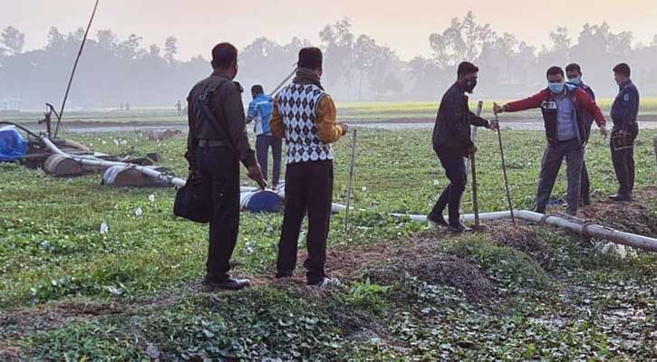 টাঙ্গাইলে চারটি ড্রেজার মেশিন ধ্বংস