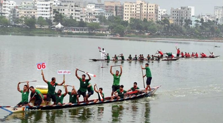 হাতিরঝিলে দিনব্যাপী বঙ্গবন্ধু কাপ নৌকাবাইচ