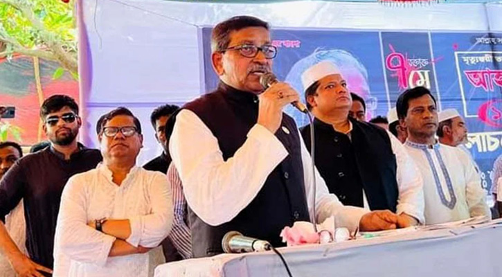 ‘প্রধানমন্ত্রীর দয়ায় খালেদা জিয়া জেলের পরিবর্তে বাসায়’