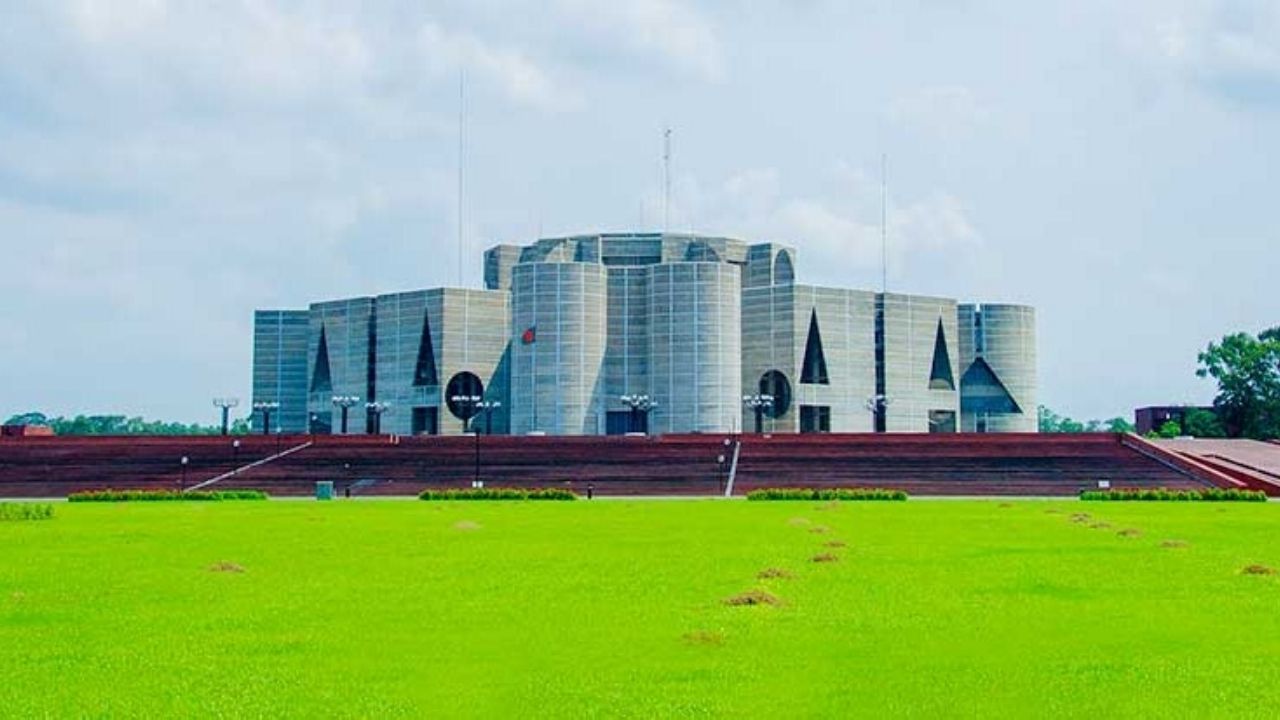 হরতালের ভেতর সংসদ অধিবেশন, ডিএমপির নিষেধাজ্ঞা