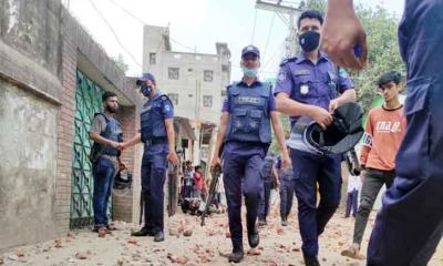 আশুগঞ্জে দুই পক্ষের সংঘর্ষ, পুলিশসহ আহত ৩০