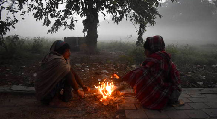 তাপমাত্রা ৪ ডিগ্রির ঘরে নামতে পারে