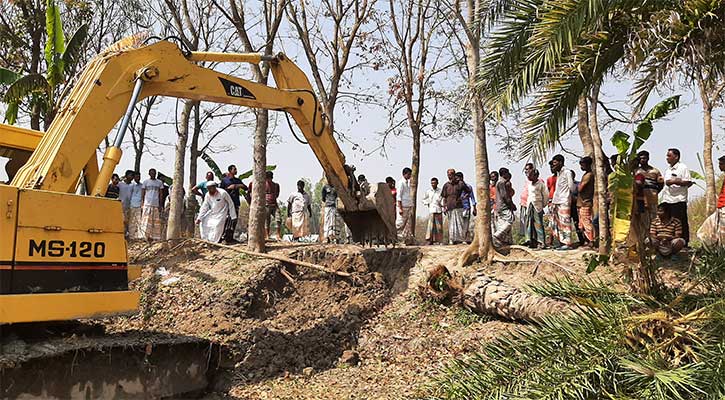 ক্যানেল দখলমুক্ত করে খননকাজ শুরু