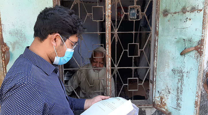 বীর মুক্তিযোদ্ধার জন্য নির্বাচন কর্মকর্তার অনন্য উদ্যোগ