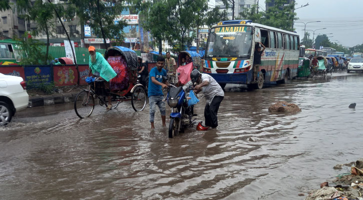 মালিবাগ : একটি গর্তে অনেকের দুর্ভোগ