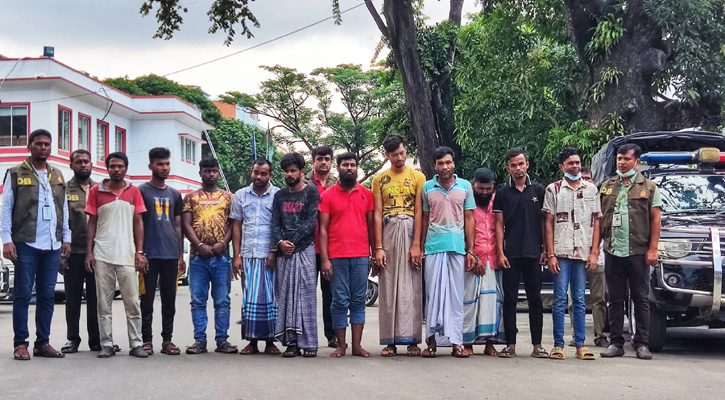 আন্তঃজেলা ডাকাত দলের ১১ সদস্য গ্রেপ্তার