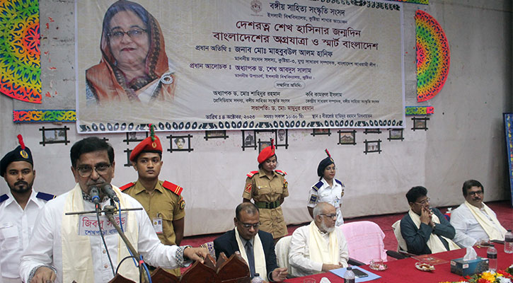 প্রধানমন্ত্রী দেশকে আত্মমর্যাদাশীল হিসেবে প্রতিষ্ঠা করেছেন : হানিফ