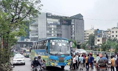 জ্বালানি তেলের দাম বৃদ্ধি: বাস-সংকটে যাত্রীদের ভোগান্তি