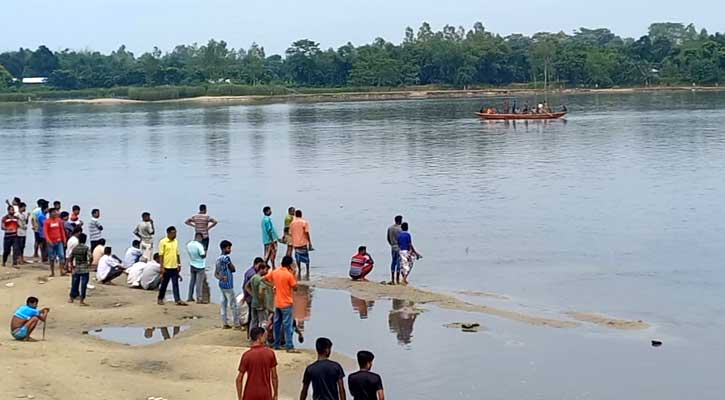 পঞ্চগড়ে নৌকাডুবি : নিহতের সংখ্যা বেড়ে ৪১